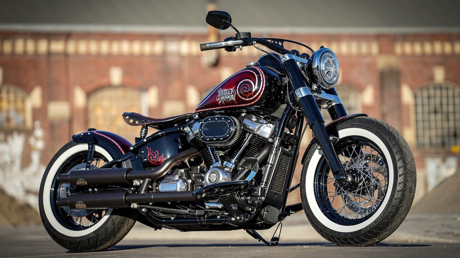 开云体育在线赛事直播-特色夜空徒步登山，挑战星空下的极限，露营夜空