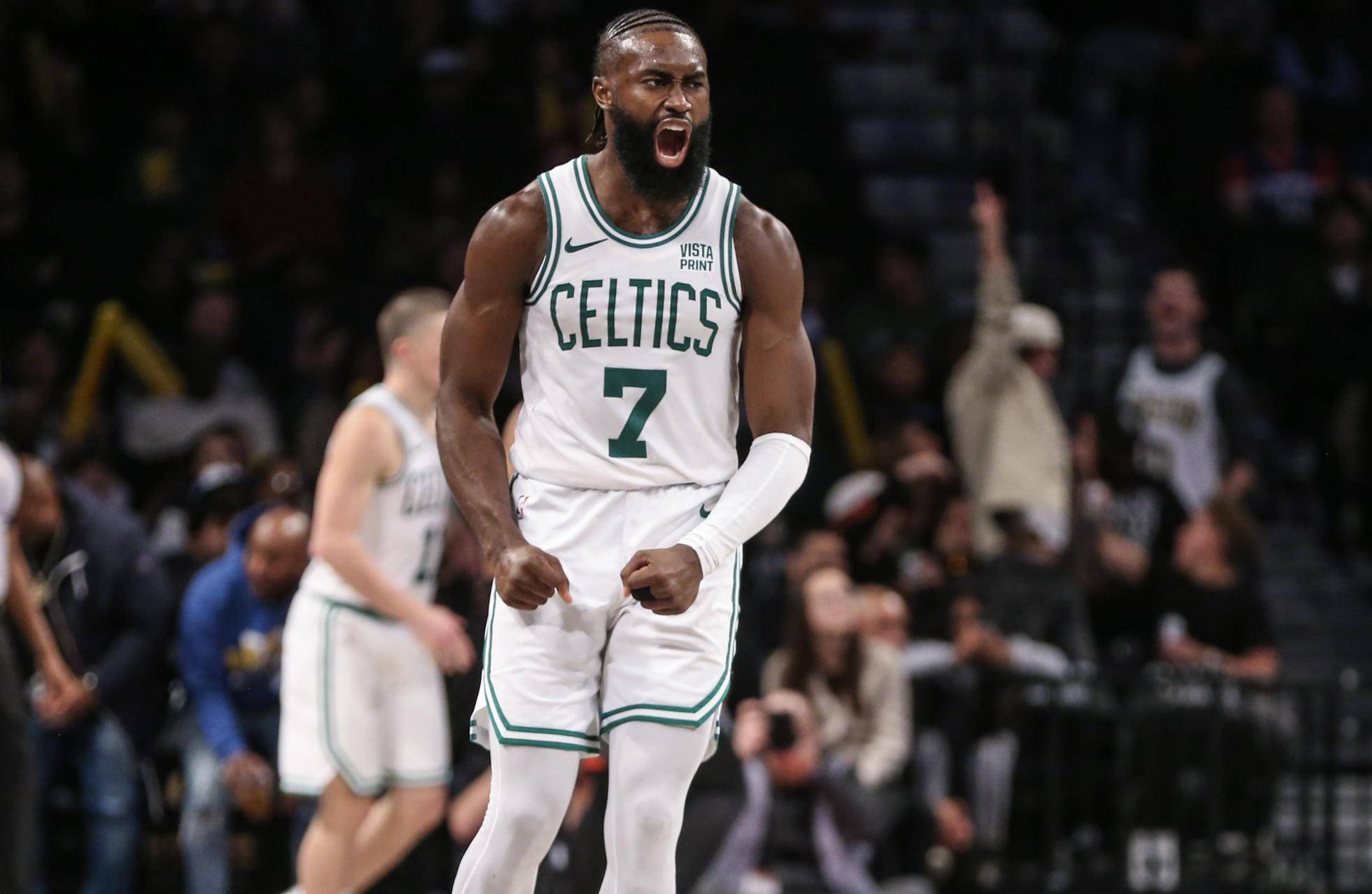 包含开云体育：凯尔特人队的进攻战术：如何发挥双探花的优势，提升进攻火力？的词条