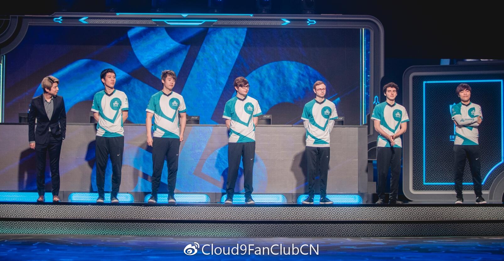 包含开云体育:电竞战队引入女性领队，打破性别偏见的词条