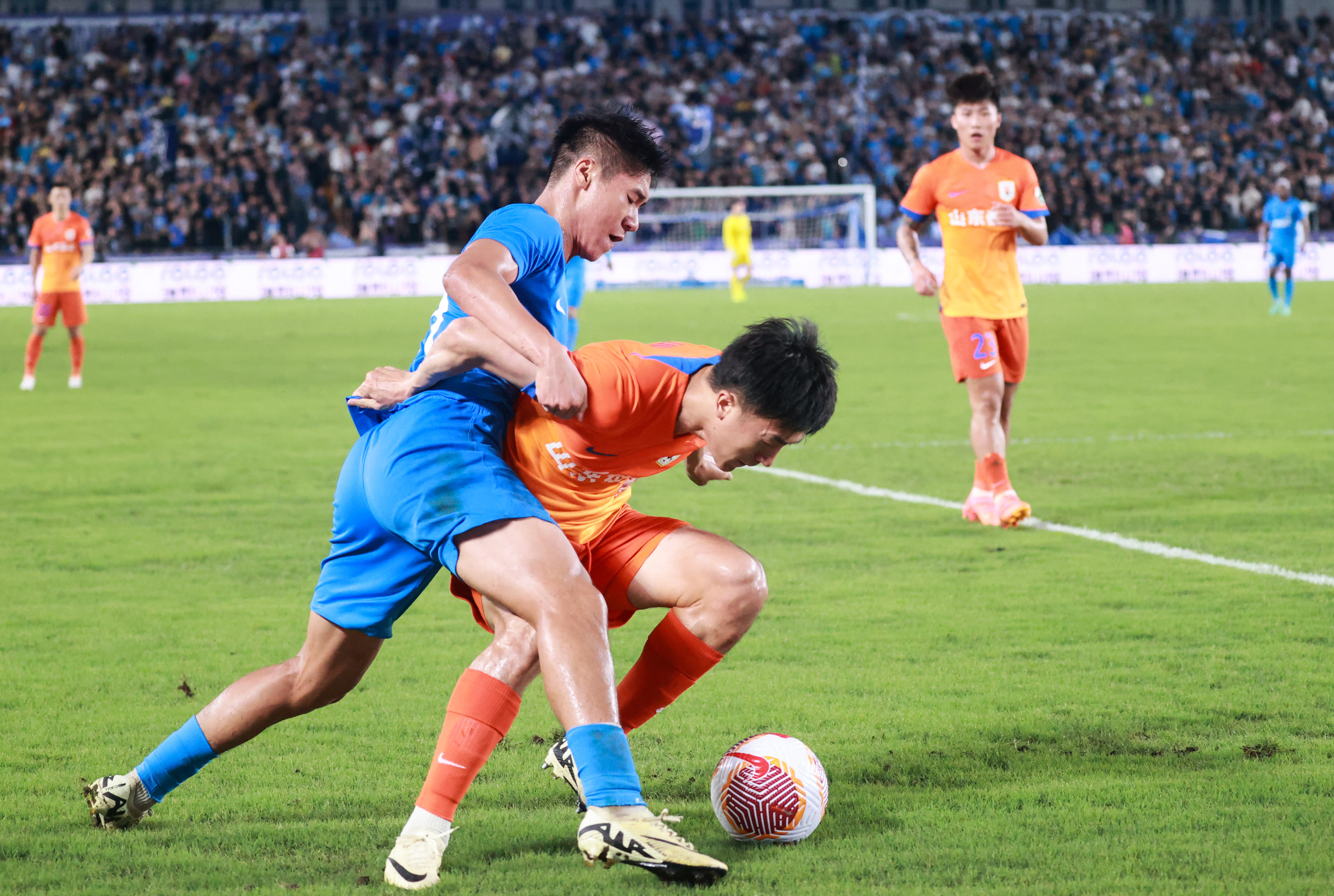 包含开云体育:中超联赛焦点战,豪门对决引爆球迷热情的词条 包含开云体育:中超联赛焦点战,豪门对决引爆球迷热情的词条