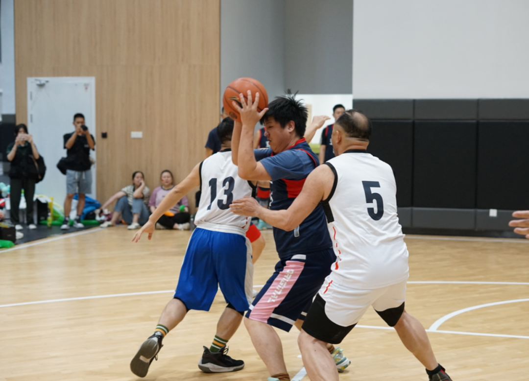 包含开云体育：社区篮球，如何才能吸引更多人参与，推动全民健身？的词条