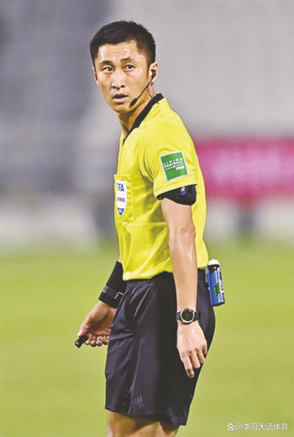 包含开云体育:中超联赛裁判：执法水平提升与争议判罚减少的词条